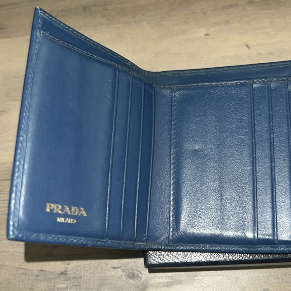 PRADA Blue Vittello Move Leather Trifold Wallet - Picture 10 of 16